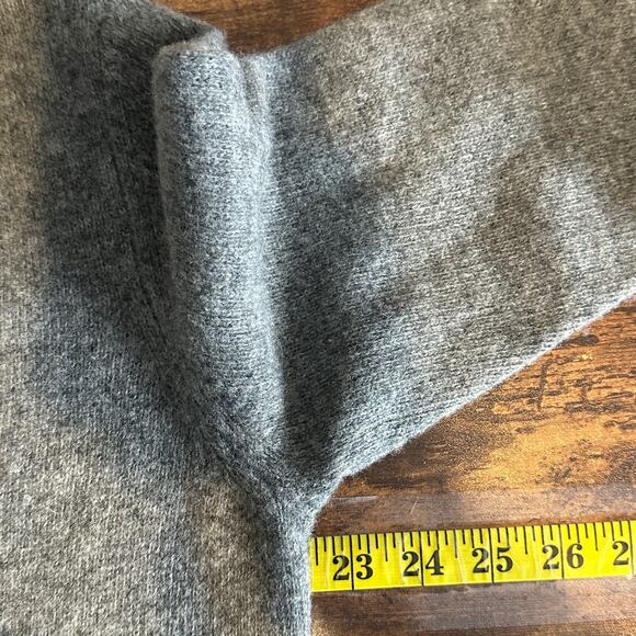 Toad Co 100 Lambswool Cardigan Sweater Large Gray Sustainable Minimalist EUC - Picture 3 of 9